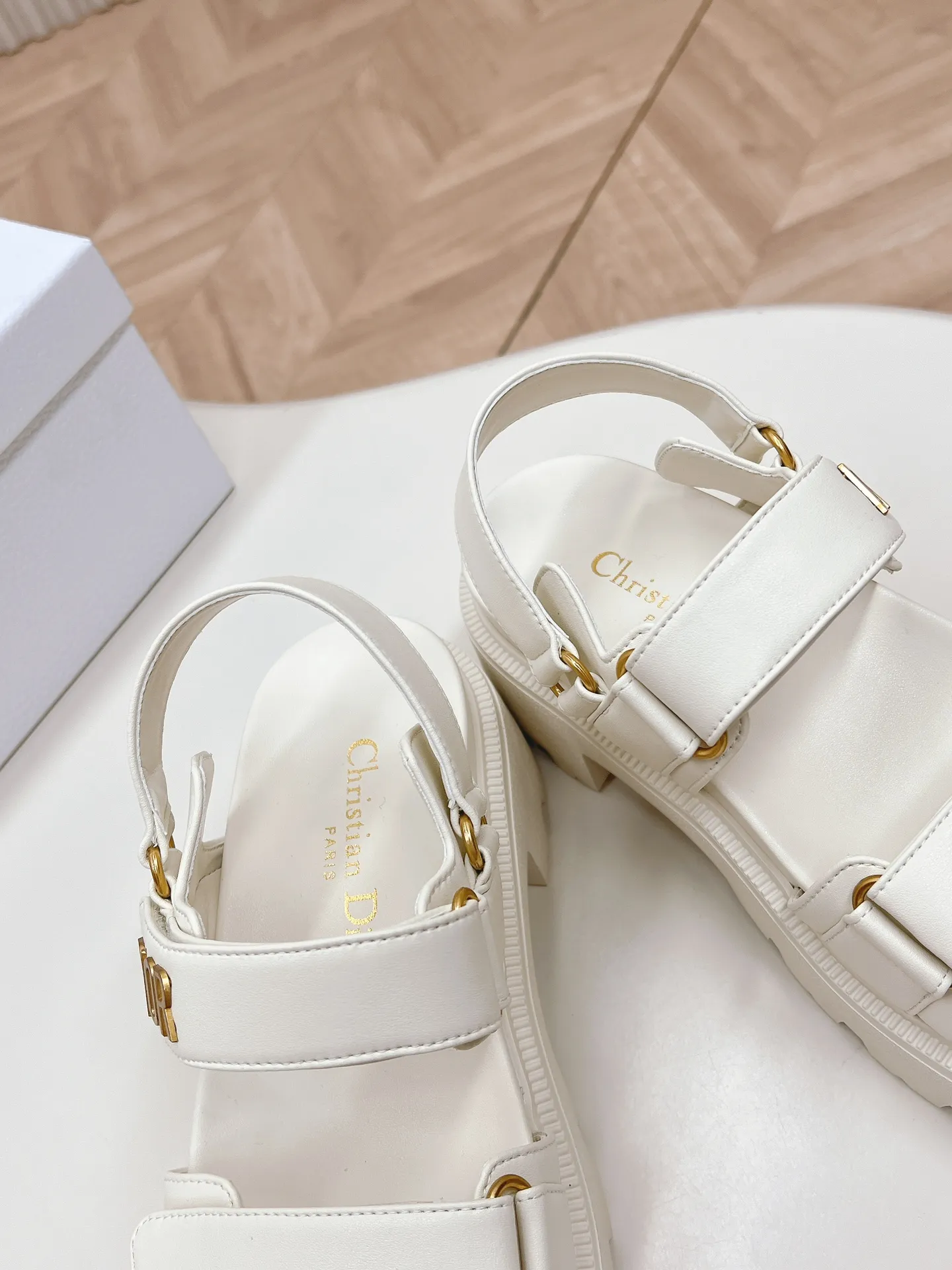 👟👟Ex-factory price 540👟👟 Hot high-heeled series is on the market! New classic upgraded high-heeled bottom model, super good-looking 2024Dior Classic Velcro high-heeled sandals and slippers series, original replica, high version, super durable and versatile, very comfortable on the feet, slimming and taller, whiter, original leather upper, original D hardware buckle, original TPU outsole, heel height is about cm, size: 35-42
